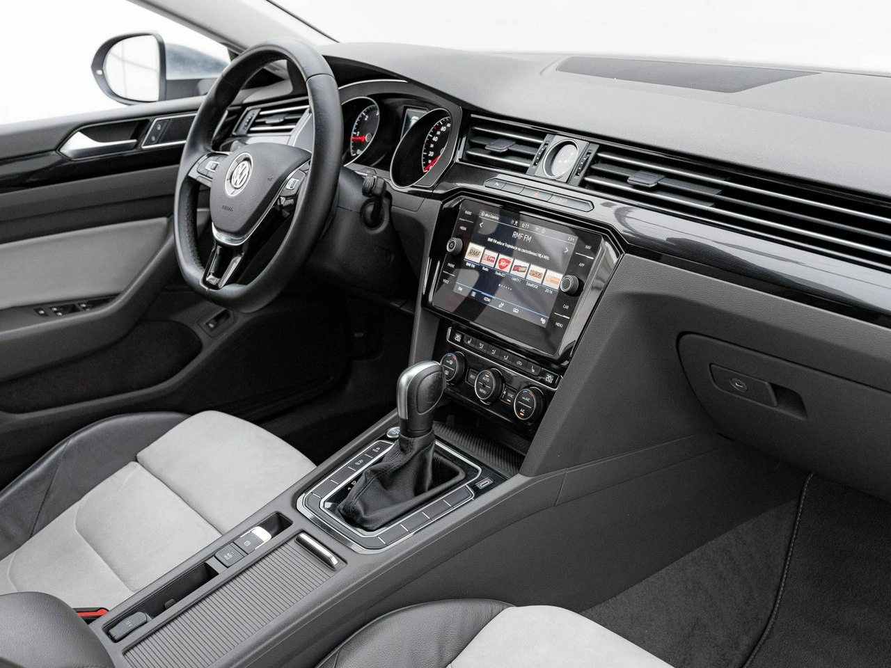 Volkswagen Arteon - Zdjęcie 36