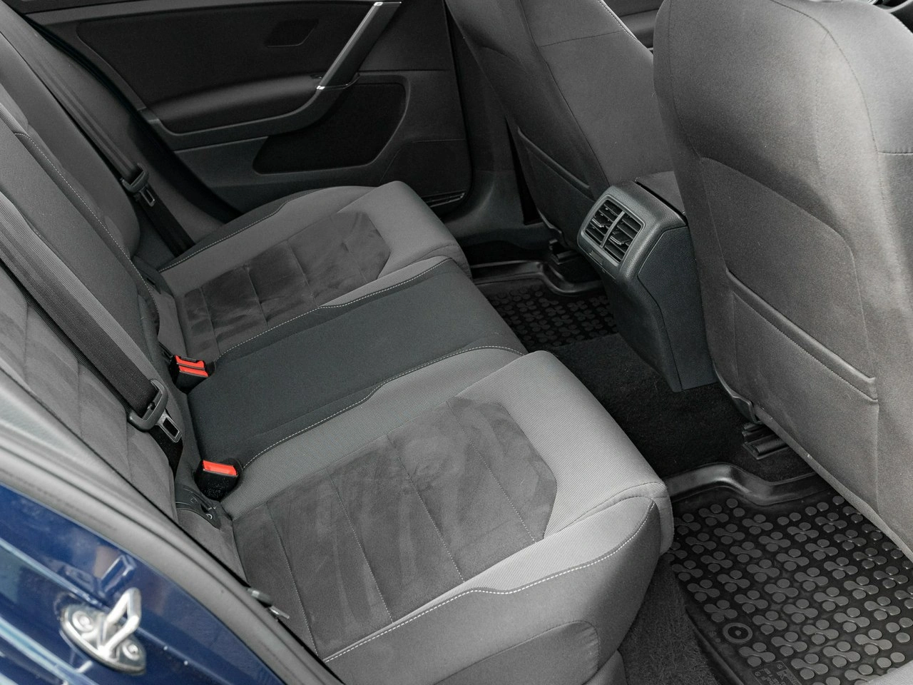 Volkswagen Golf - Zdjęcie 27