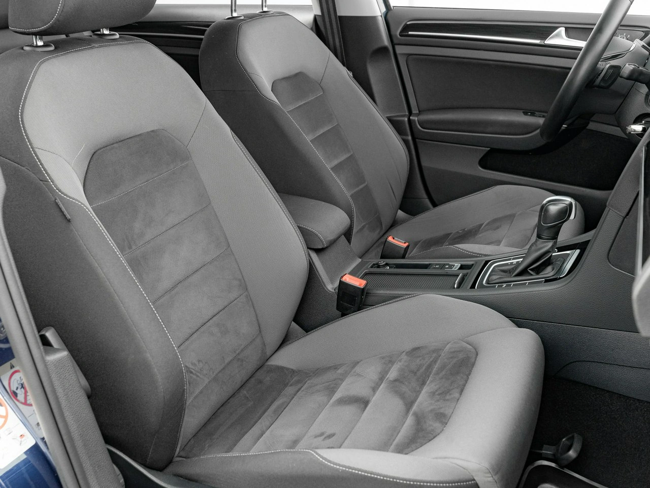 Volkswagen Golf - Zdjęcie 30