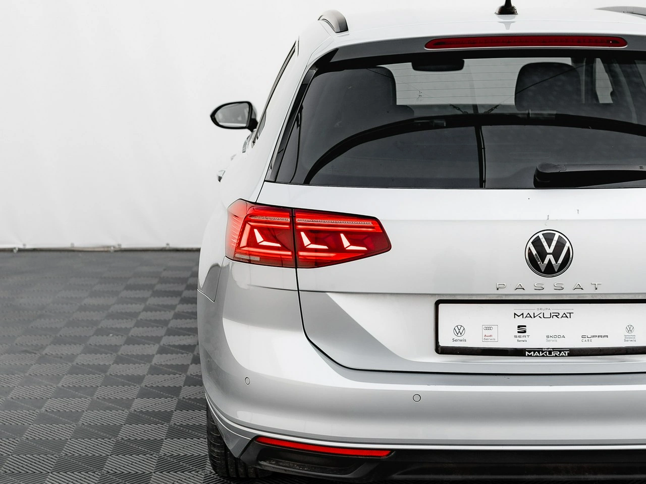 Volkswagen Passat - Zdjęcie 10