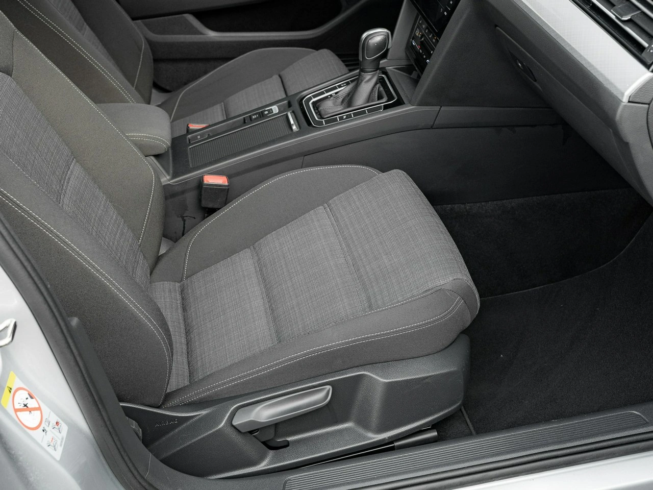 Volkswagen Passat - Zdjęcie 29