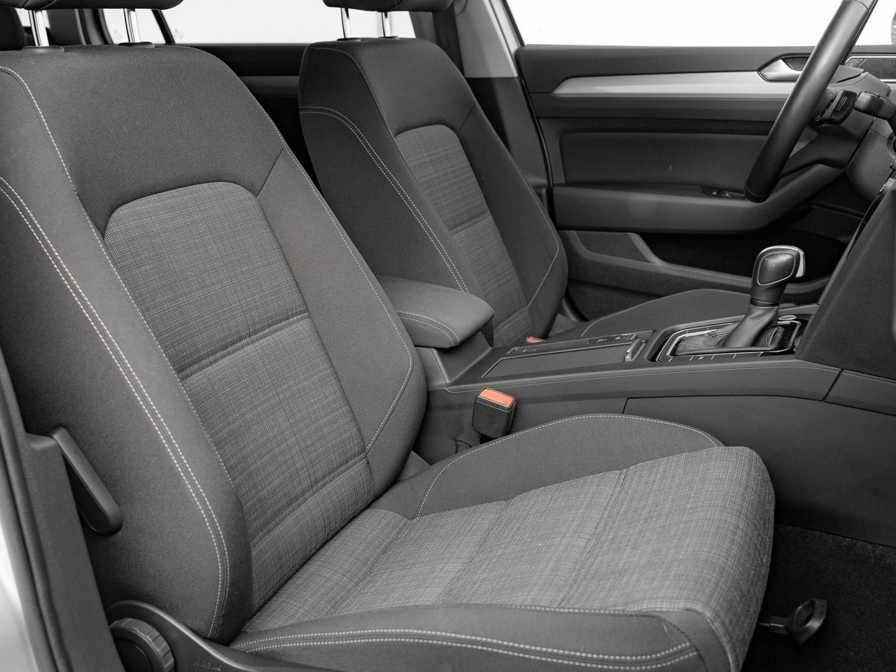 Volkswagen Passat - Zdjęcie 30