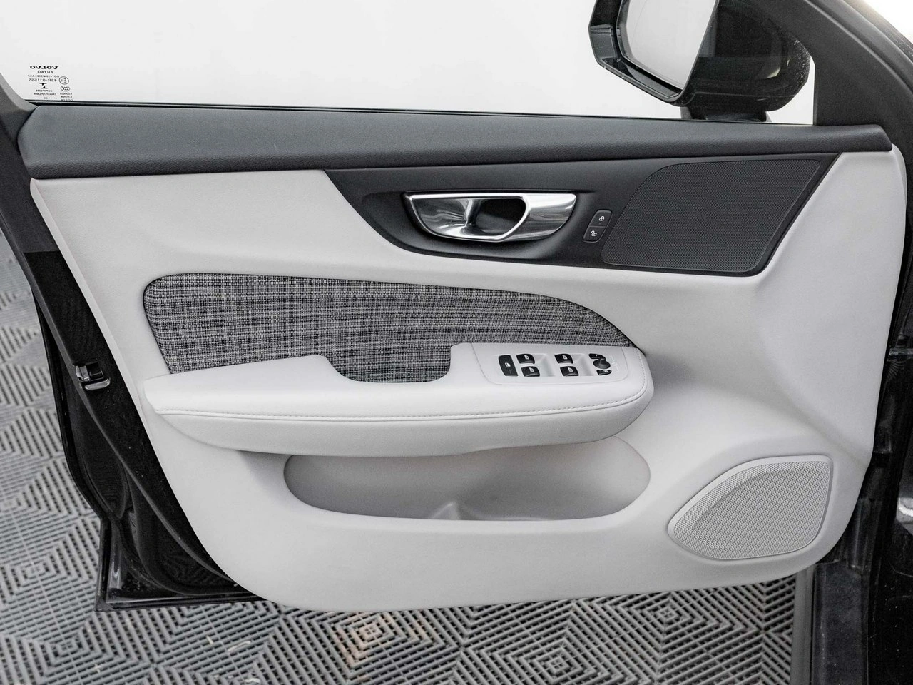 Volvo V60 Cross Country - Zdjęcie 9