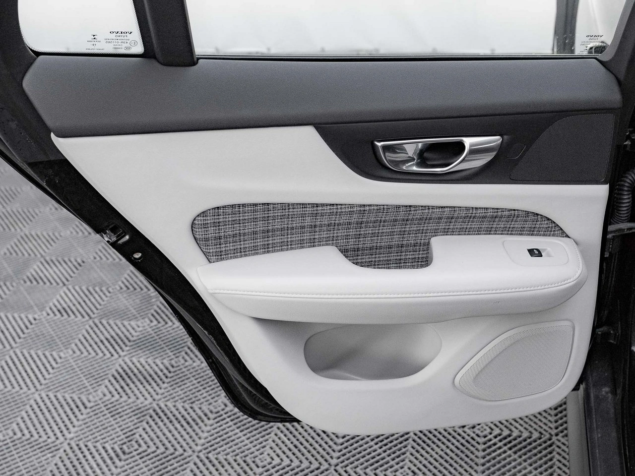 Volvo V60 Cross Country - Zdjęcie 22