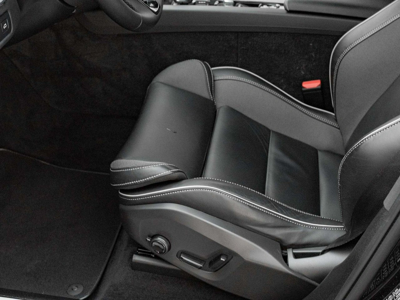 Volvo XC 60 - Zdjęcie 11