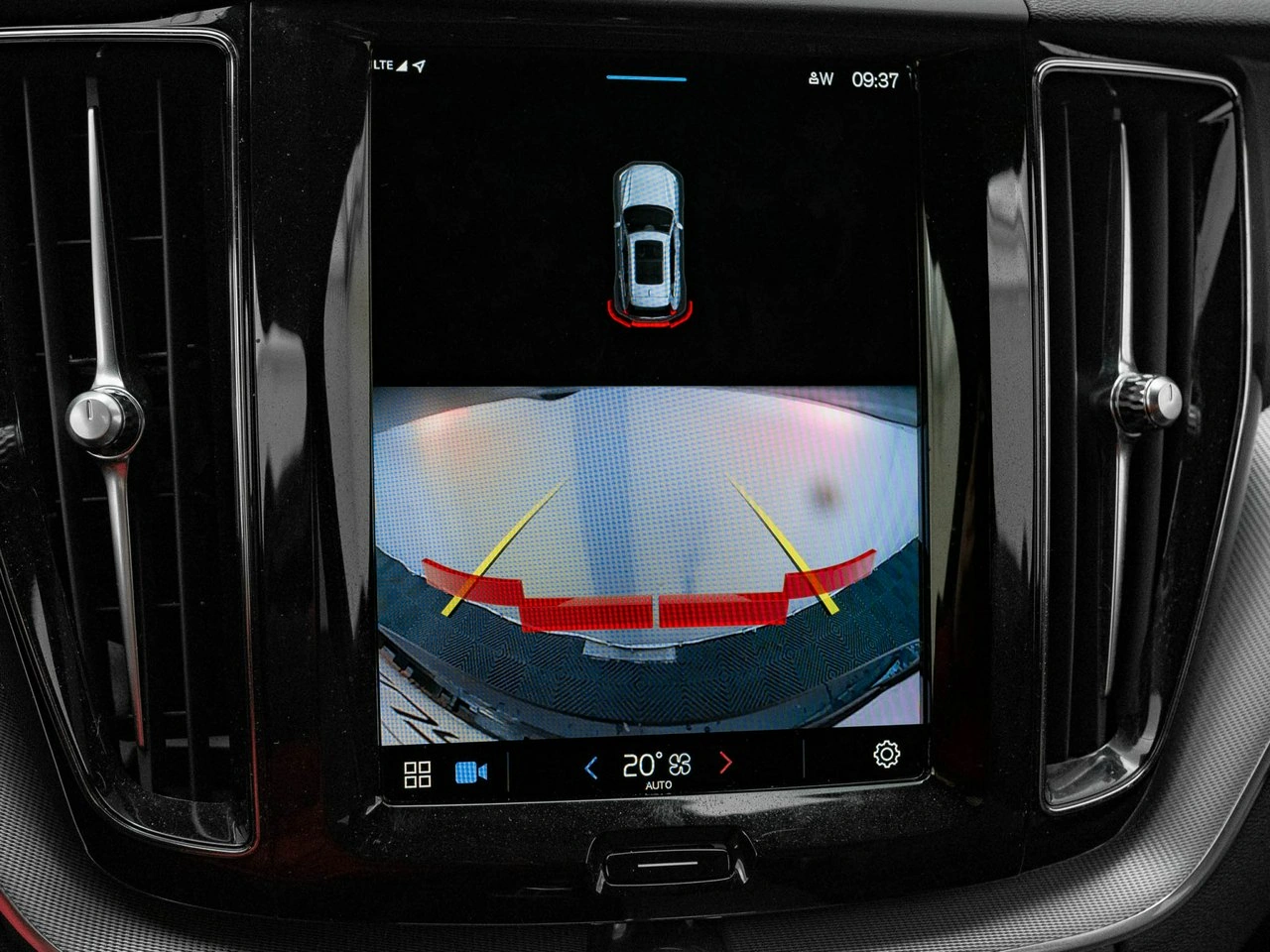 Volvo XC 60 - Zdjęcie 20