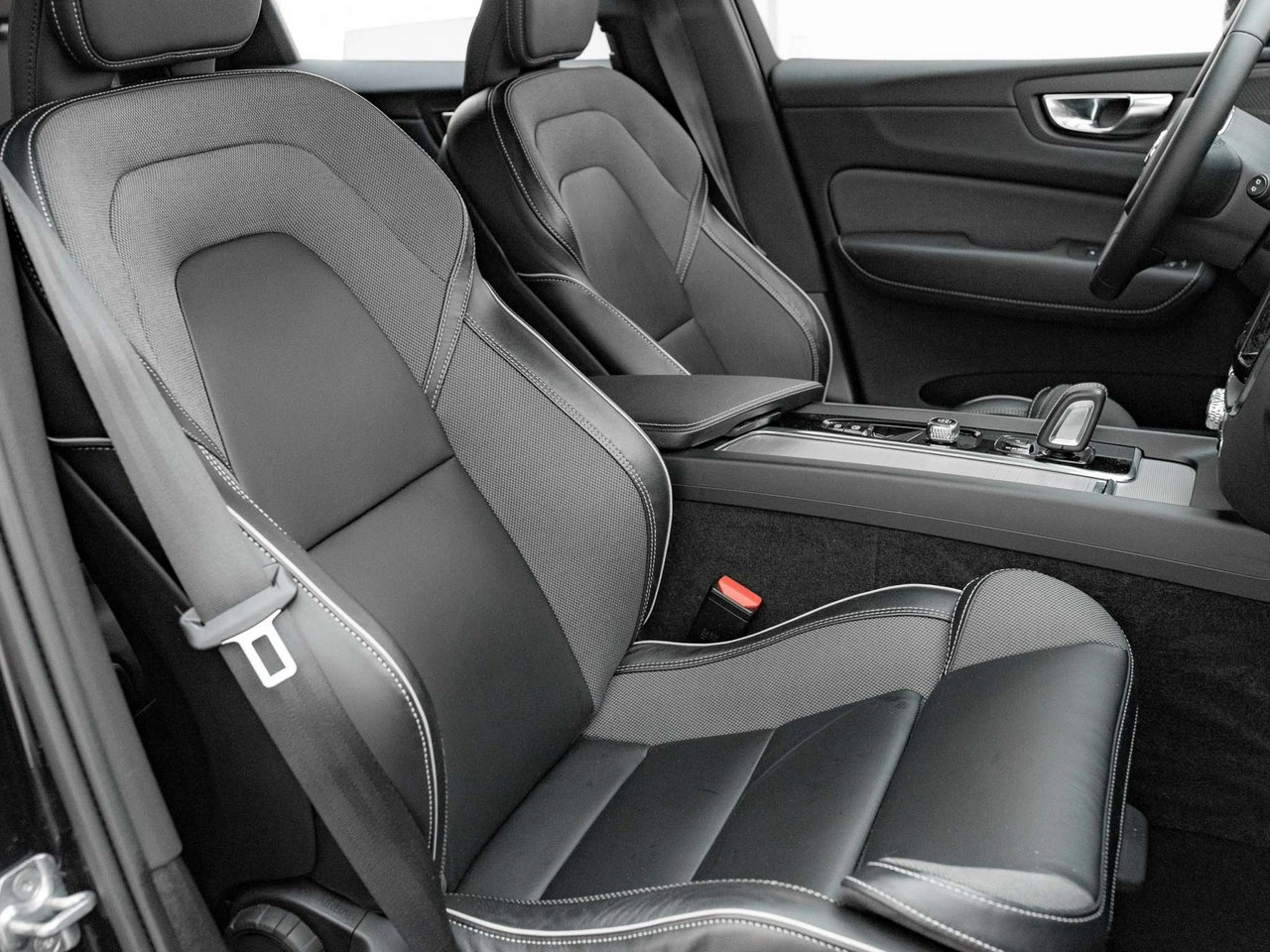Volvo XC 60 - Zdjęcie 28