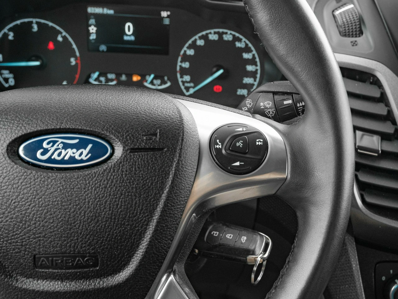 Ford Transit Connect - Zdjęcie 16