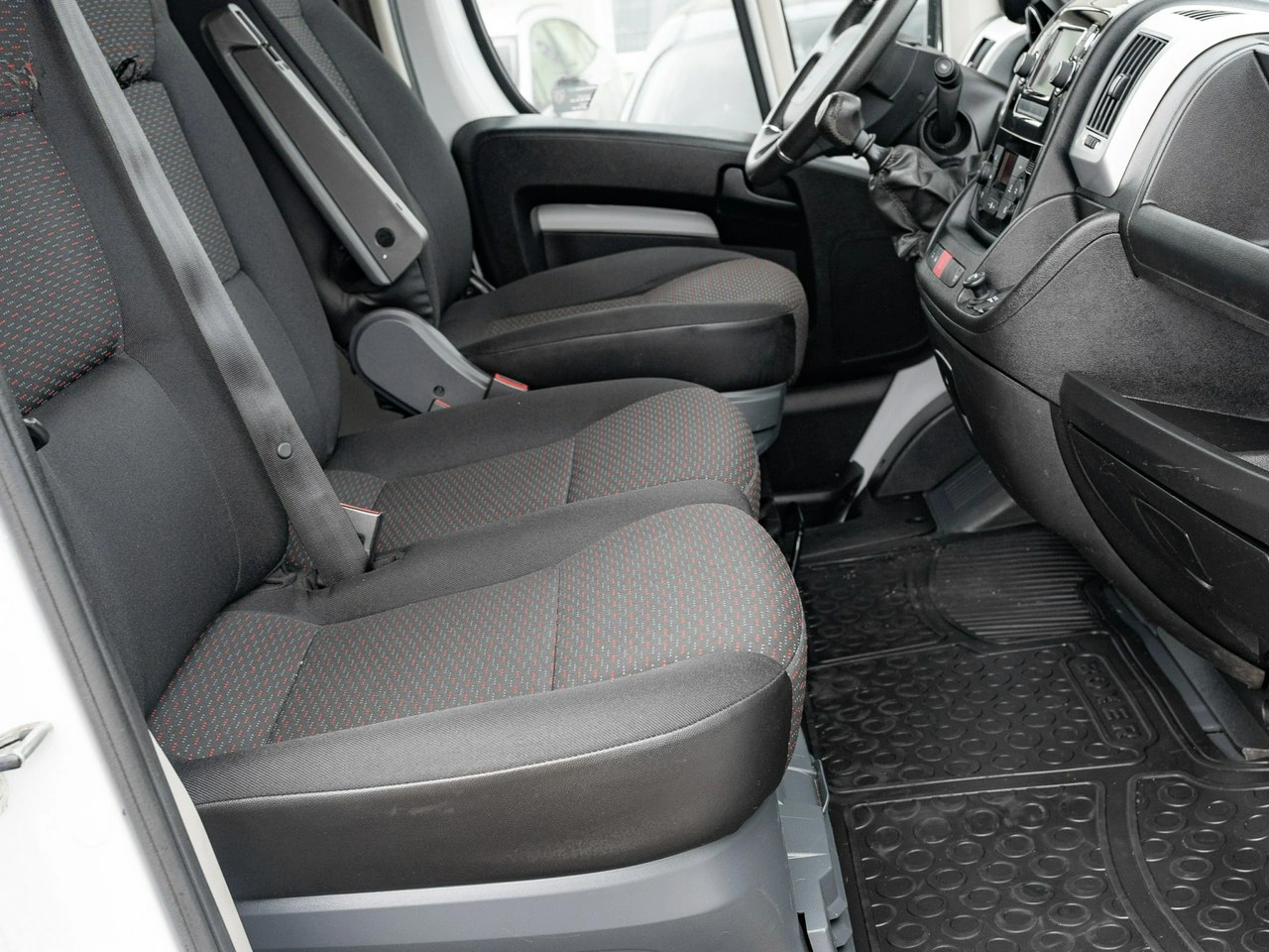 Peugeot Boxer - Zdjęcie 19