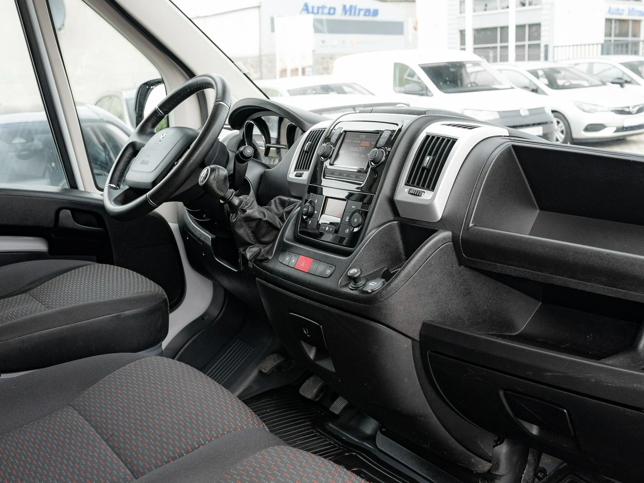 Peugeot Boxer - Zdjęcie 21