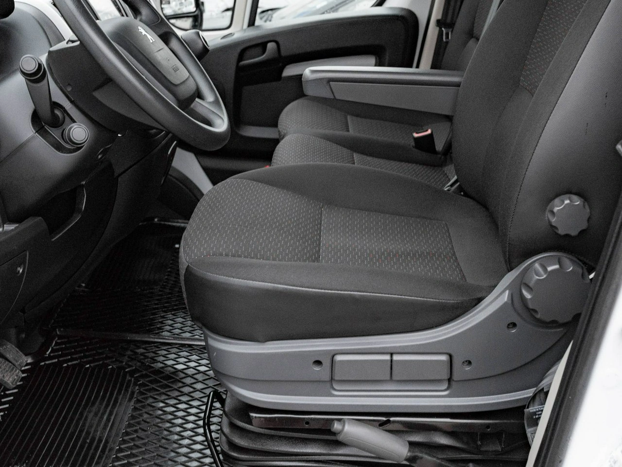 Peugeot Boxer - Zdjęcie 9