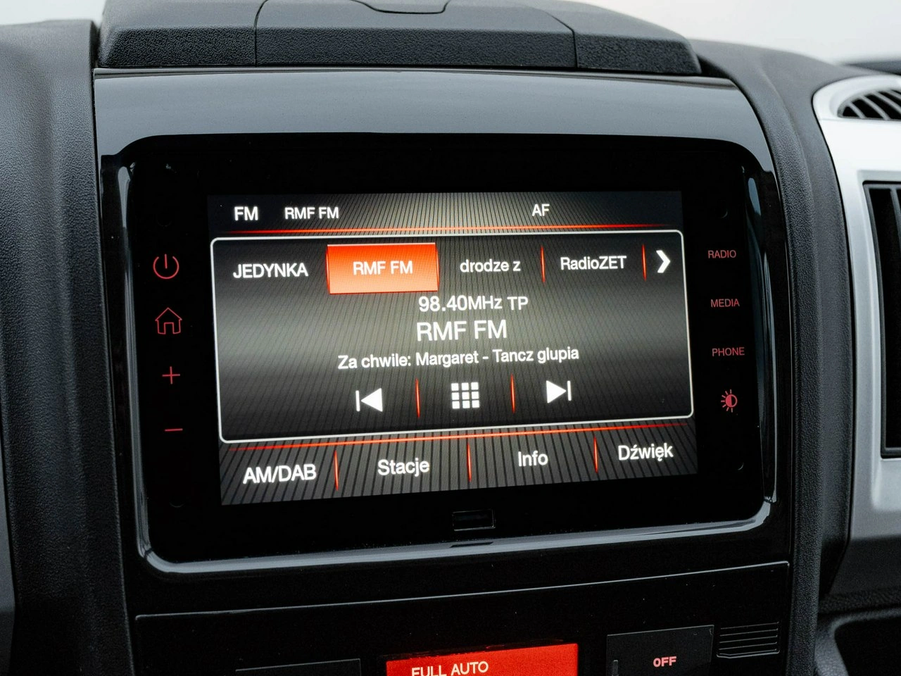 Peugeot Boxer - Zdjęcie 17