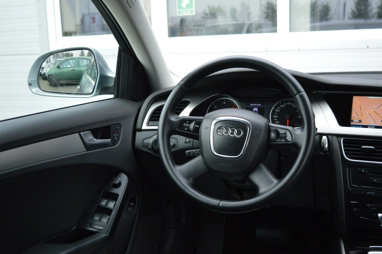 Audi A4 - Zdjęcie 19