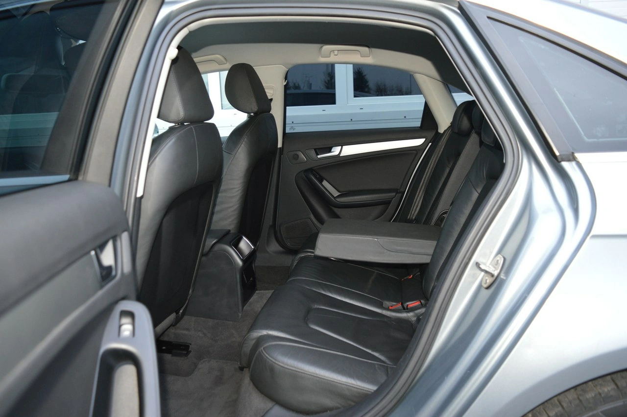 Audi A4 - Zdjęcie 30