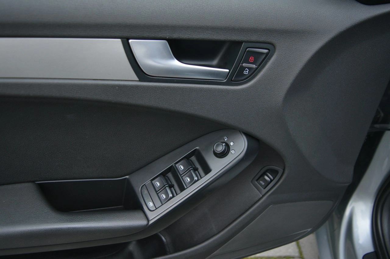 Audi A4 - Zdjęcie 34