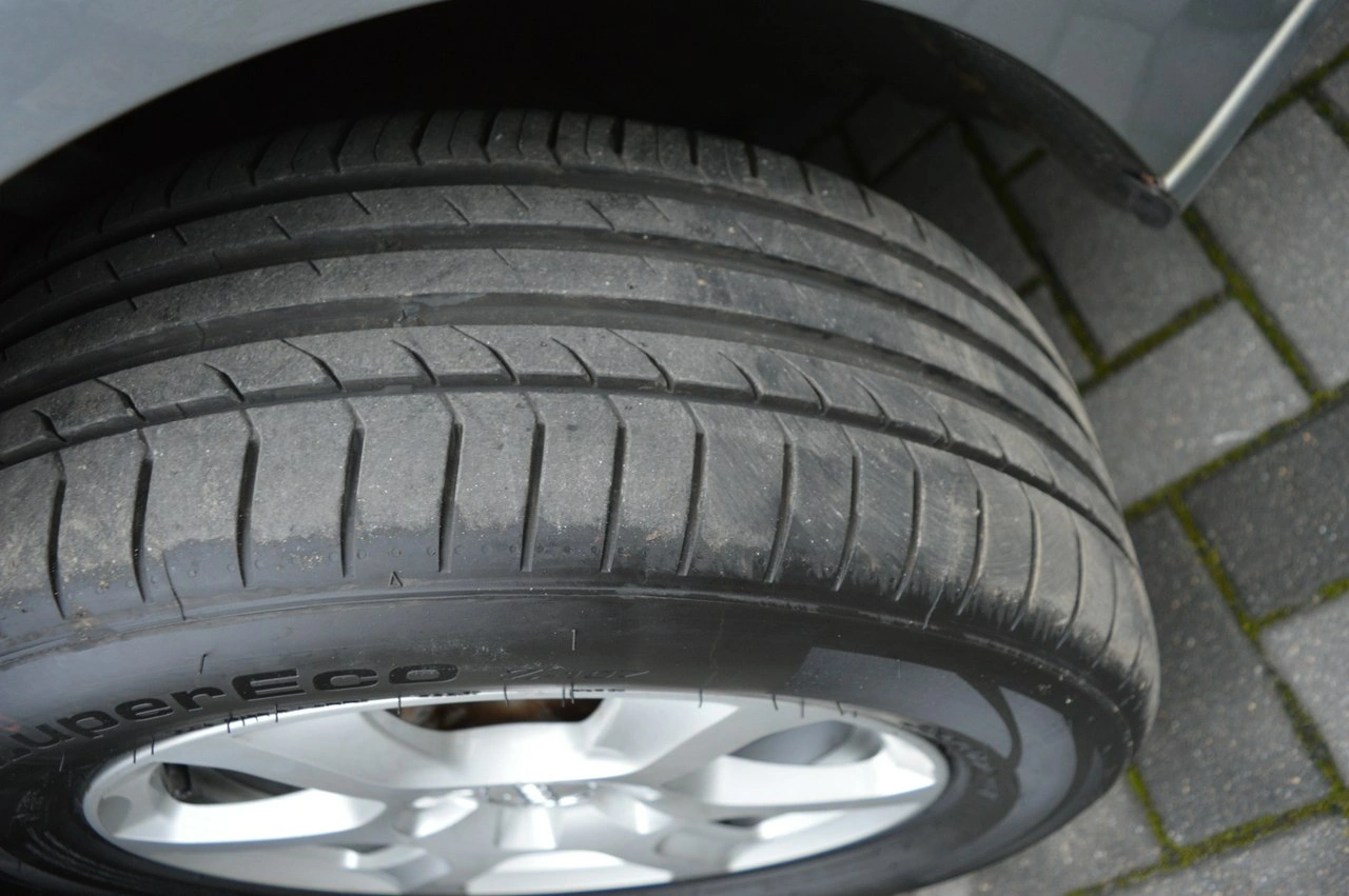 Audi A4 - Zdjęcie 3