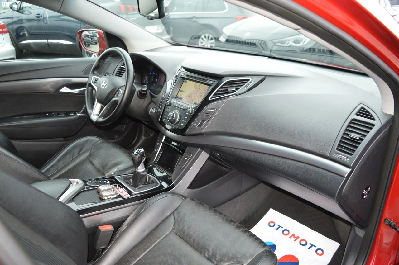 Hyundai i40 - Zdjęcie 25