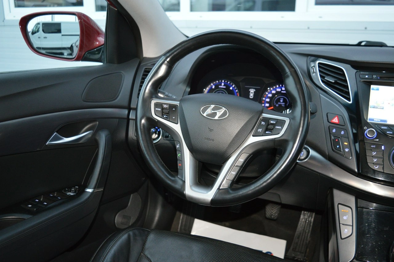 Hyundai i40 - Zdjęcie 22