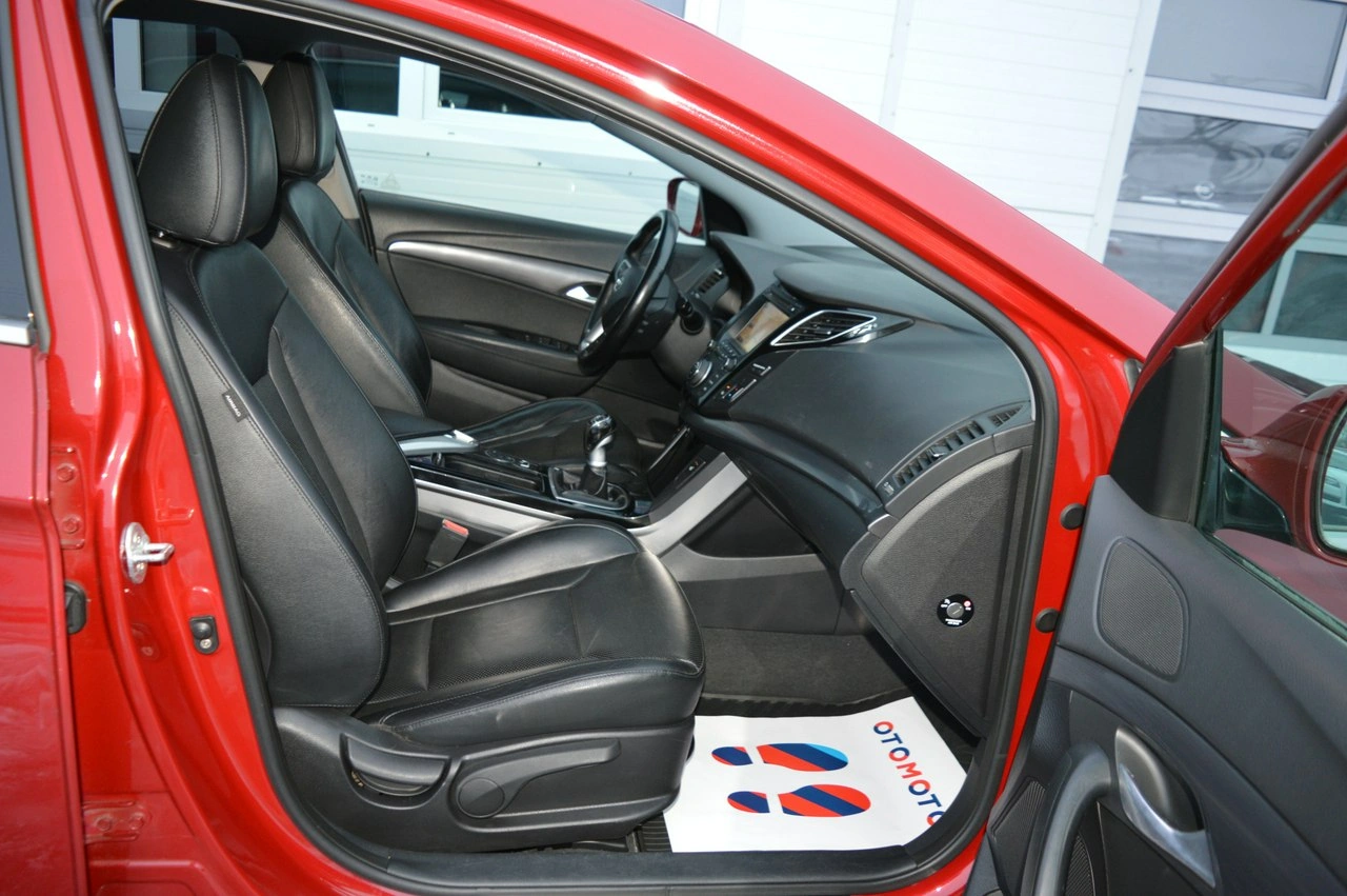 Hyundai i40 - Zdjęcie 27