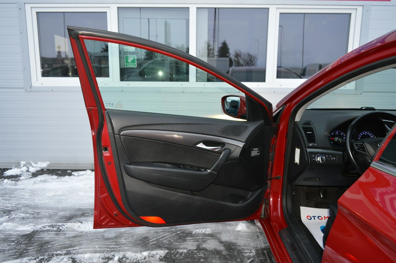 Hyundai i40 - Zdjęcie 33