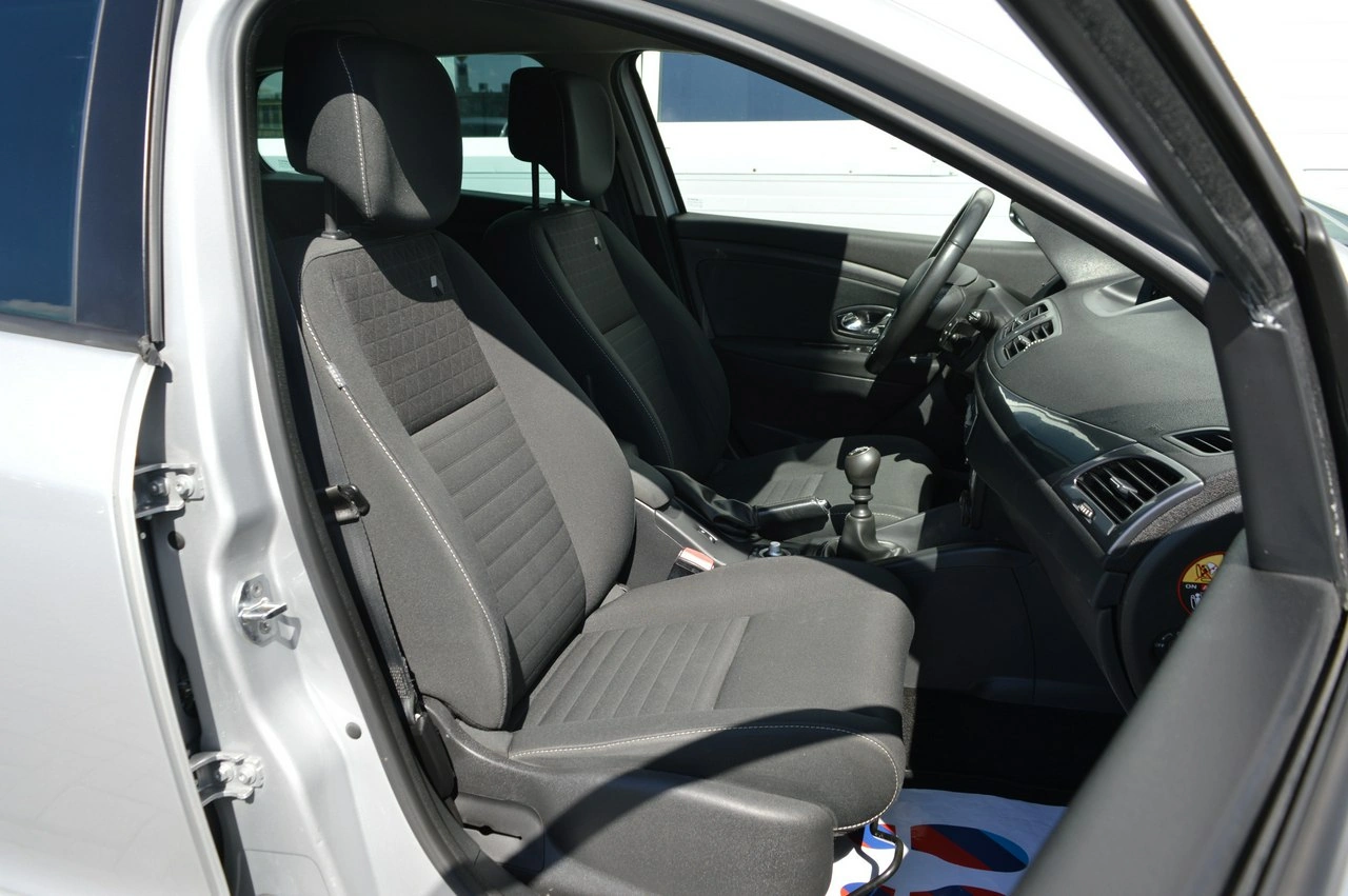 Renault Megane - Zdjęcie 25