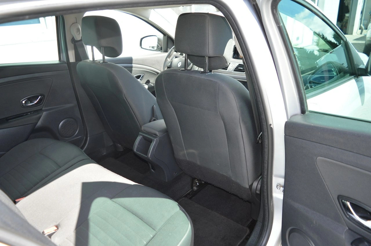 Renault Megane - Zdjęcie 33