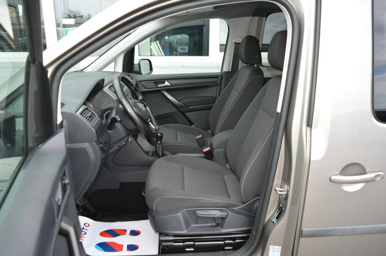 Volkswagen Caddy - Zdjęcie 18
