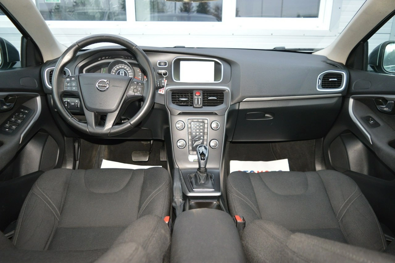 Volvo V40 - Zdjęcie 18