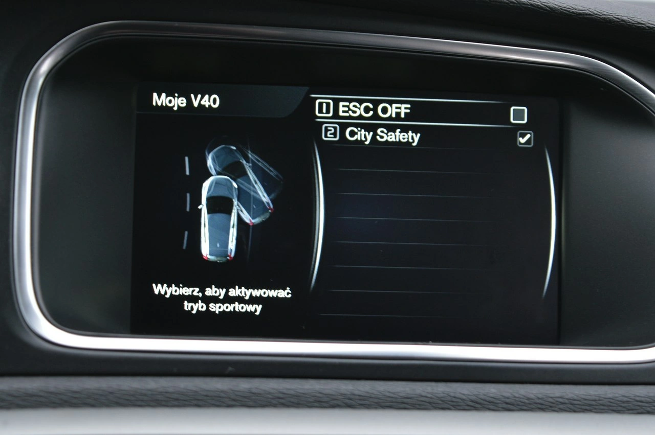 Volvo V40 - Zdjęcie 22
