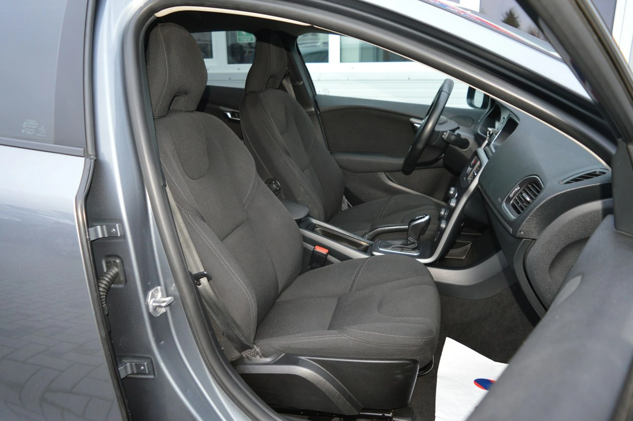 Volvo V40 - Zdjęcie 26