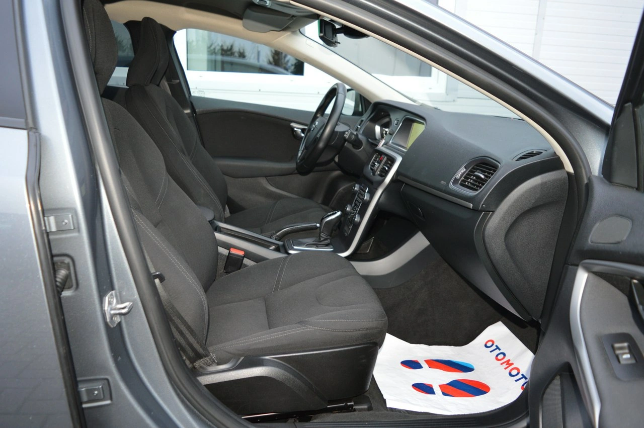 Volvo V40 - Zdjęcie 27