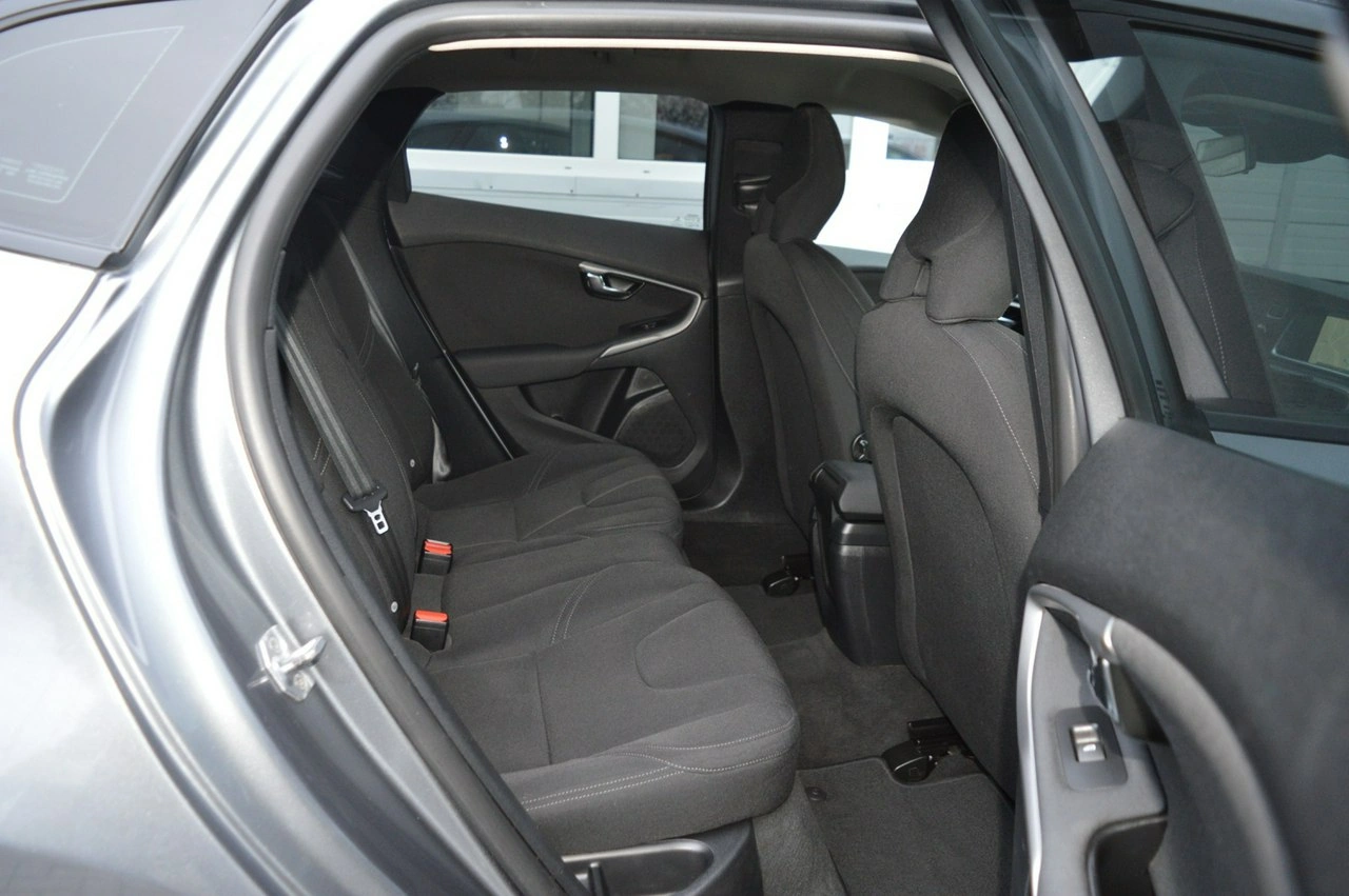 Volvo V40 - Zdjęcie 28