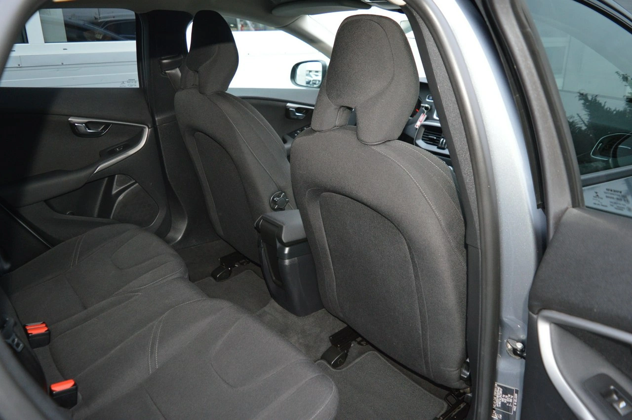 Volvo V40 - Zdjęcie 29