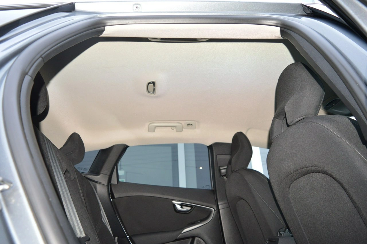 Volvo V40 - Zdjęcie 31