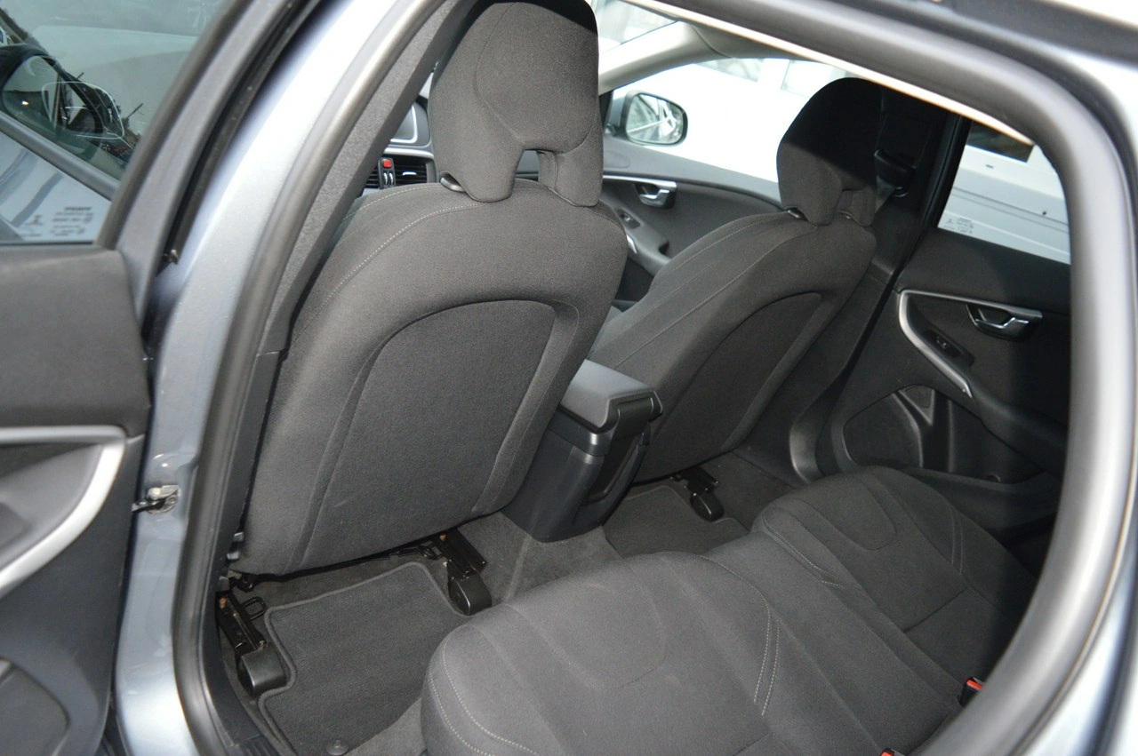 Volvo V40 - Zdjęcie 33