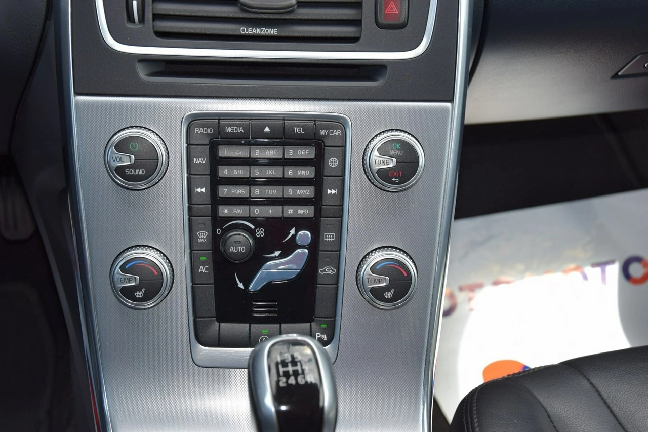 Volvo V60 Cross Country - Zdjęcie 20