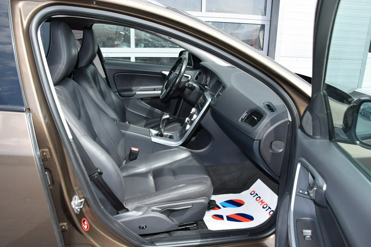 Volvo V60 Cross Country - Zdjęcie 25