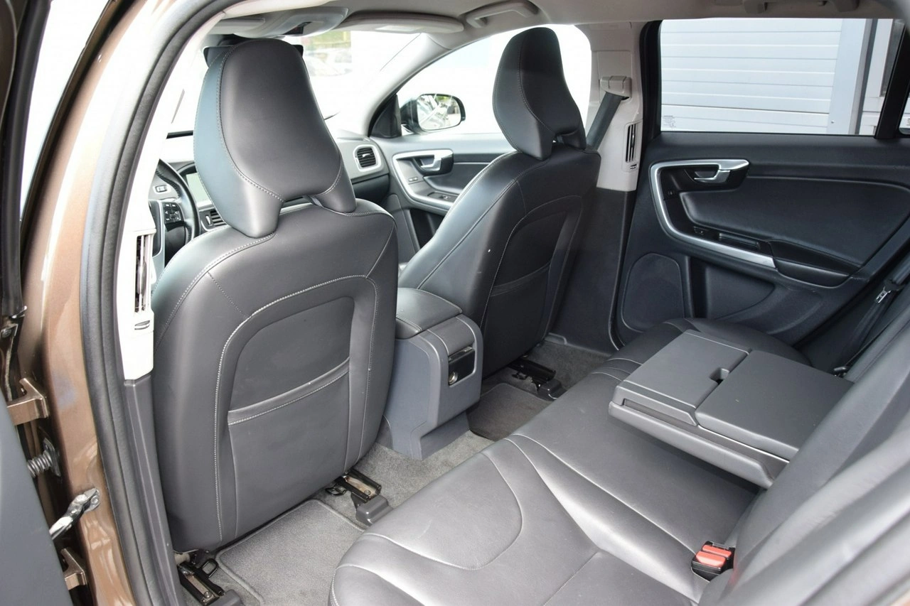 Volvo V60 Cross Country - Zdjęcie 32