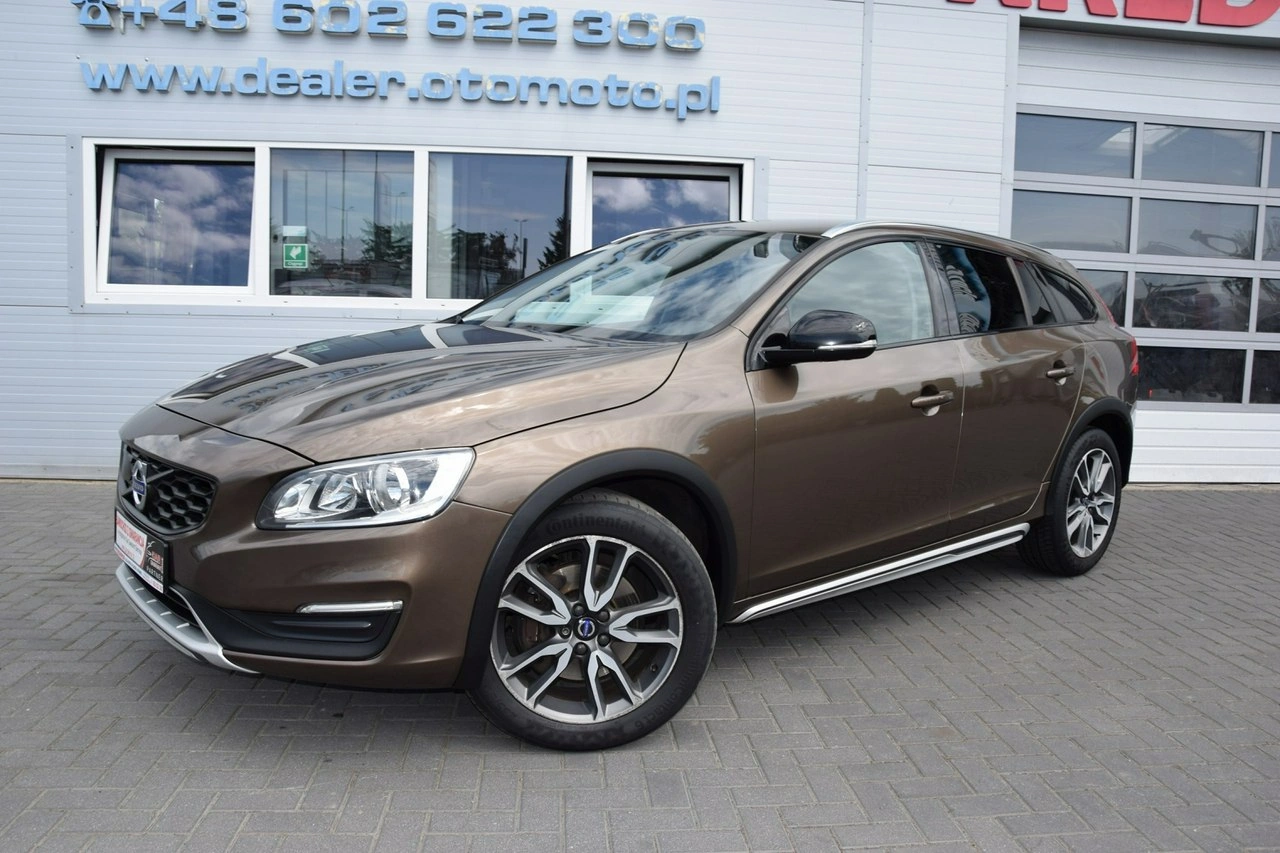 Volvo V60 Cross Country - Zdjęcie 3