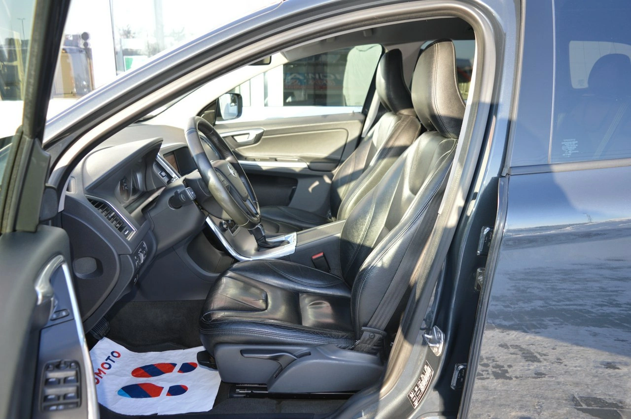 Volvo XC 60 - Zdjęcie 17