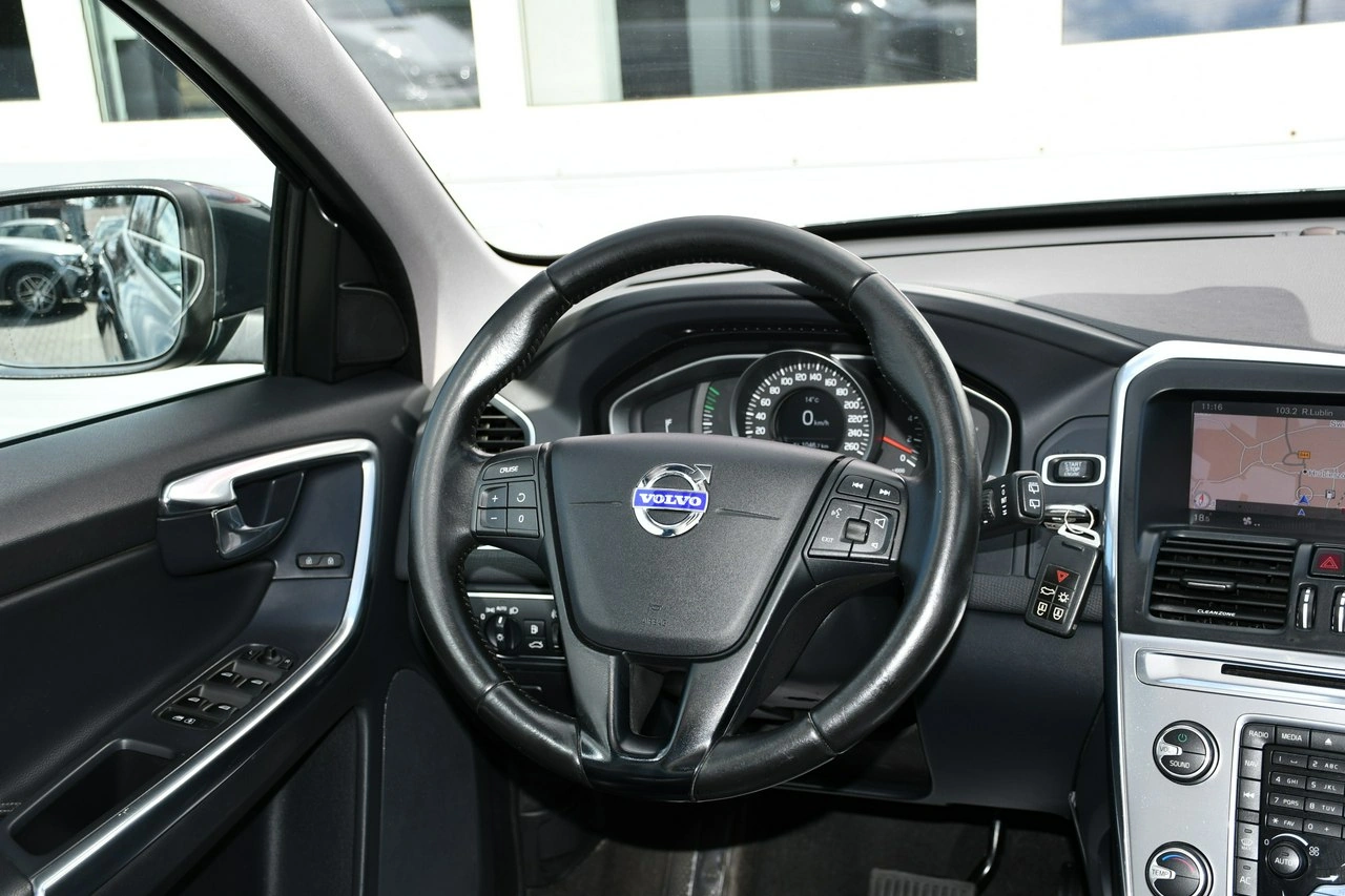 Volvo XC 60 - Zdjęcie 23