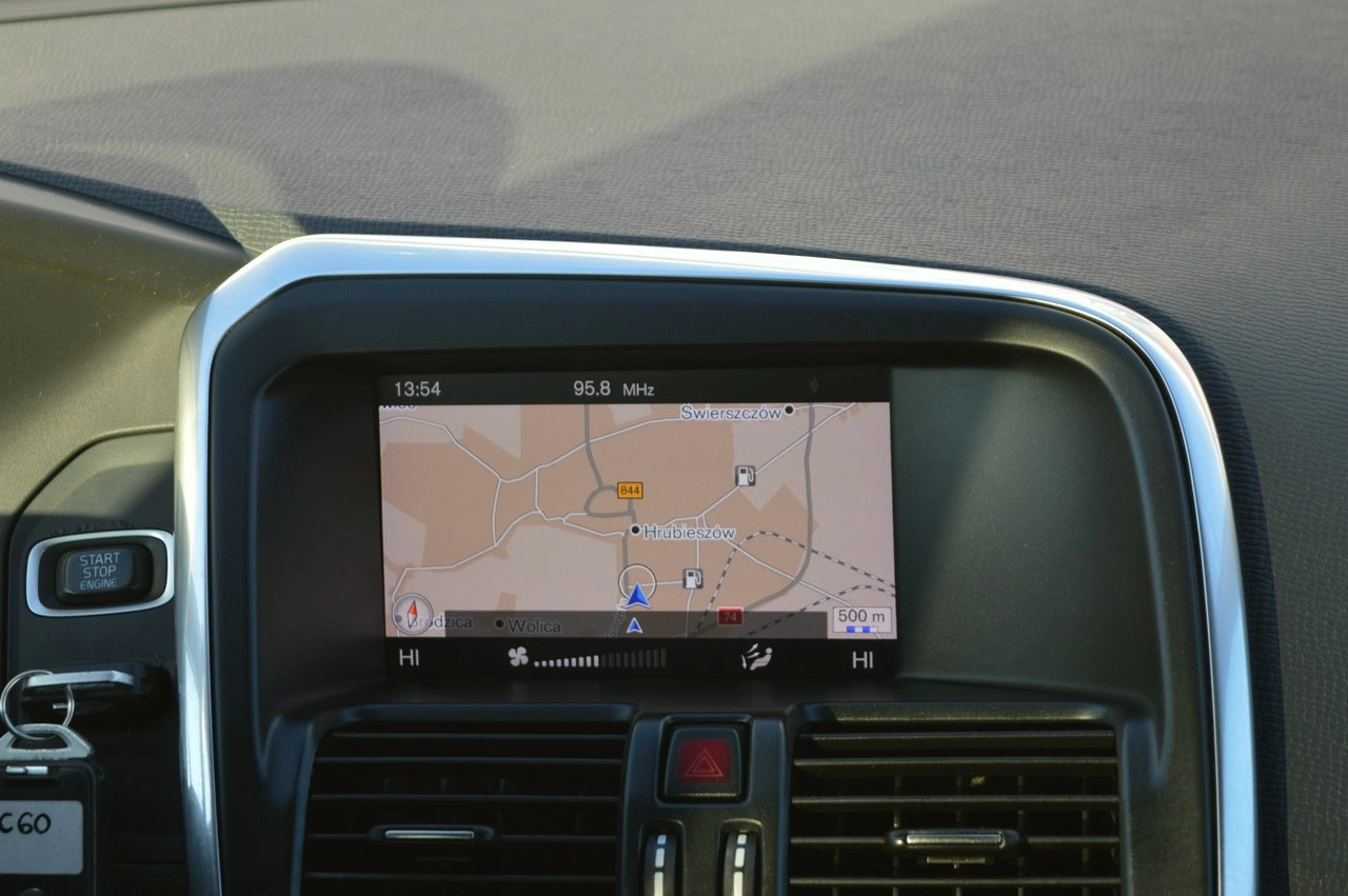 Volvo XC 60 - Zdjęcie 21