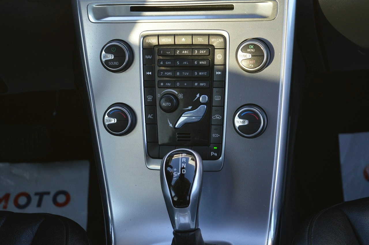 Volvo XC 60 - Zdjęcie 24