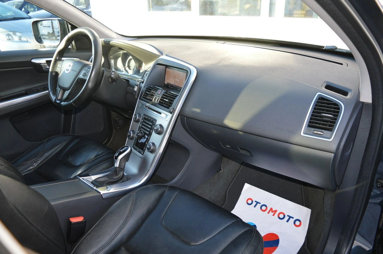 Volvo XC 60 - Zdjęcie 25