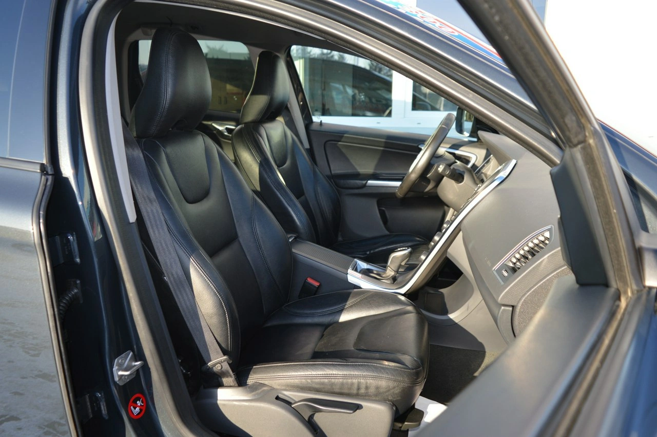 Volvo XC 60 - Zdjęcie 26