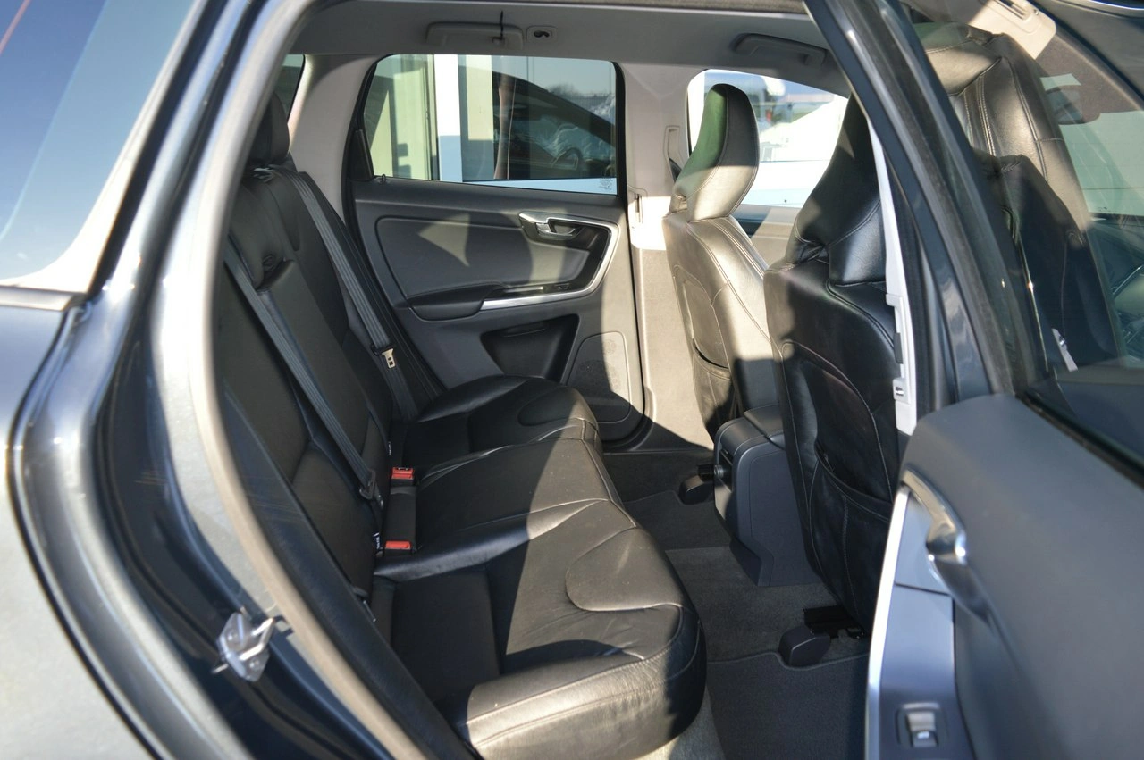 Volvo XC 60 - Zdjęcie 28