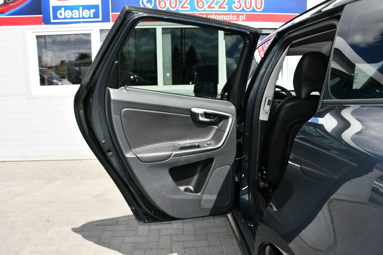 Volvo XC 60 - Zdjęcie 36