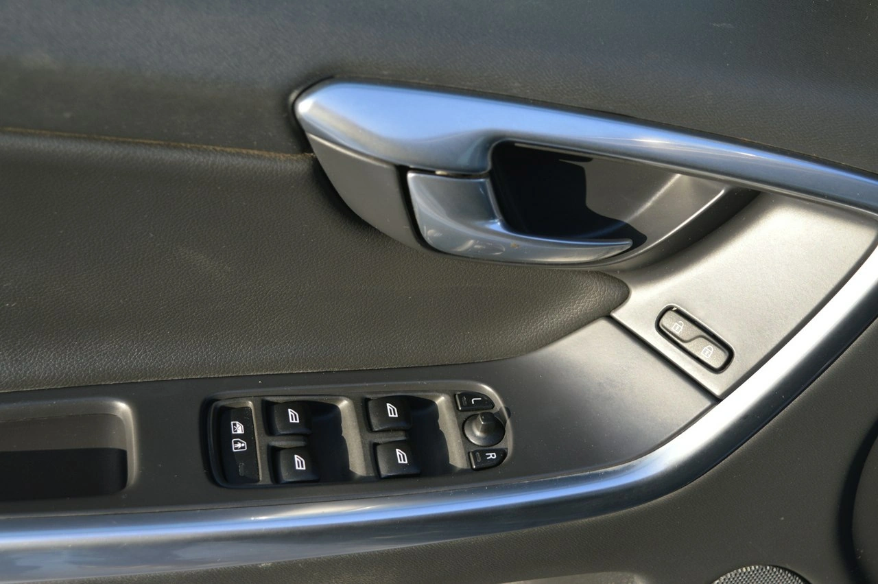 Volvo XC 60 - Zdjęcie 35