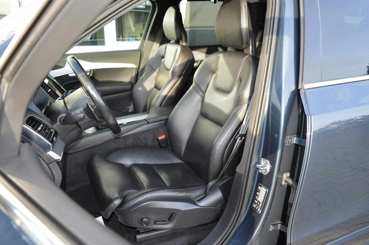 Volvo XC 90 - Zdjęcie 17
