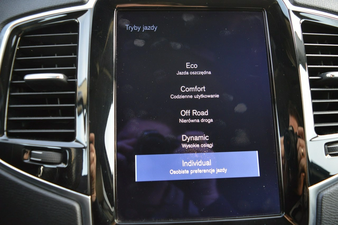 Volvo XC 90 - Zdjęcie 23